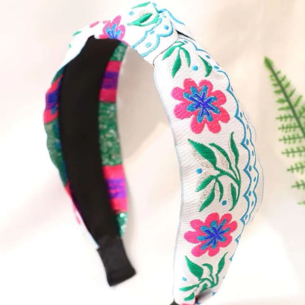 NWT Floral Headband - Picture 2 of 3